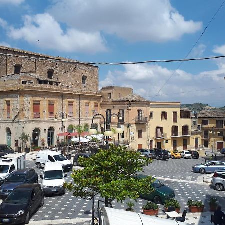 Casa Vacanza "La Chiazza Di Grutti" Grotte  Eksteriør billede