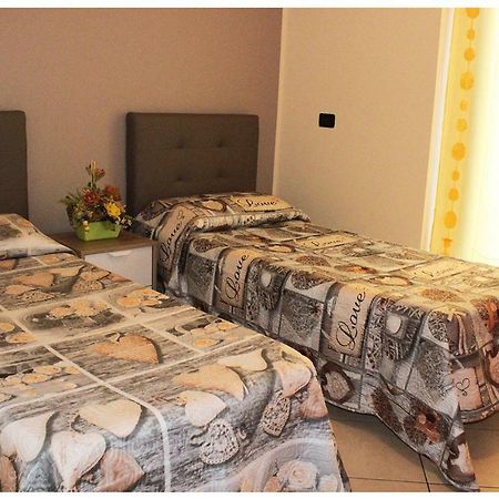 Casa Vacanza "La Chiazza Di Grutti" Grotte  Eksteriør billede