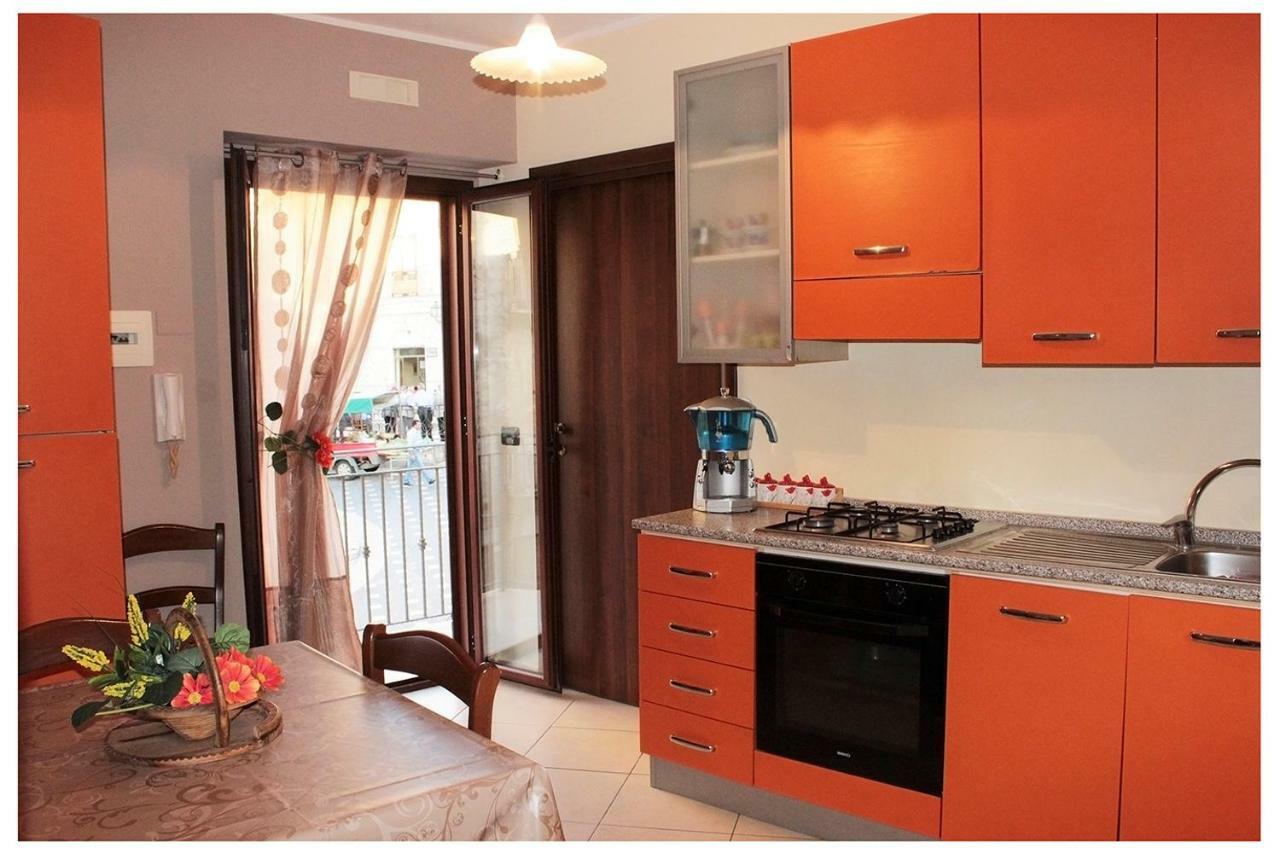 Casa Vacanza "La Chiazza Di Grutti" Grotte  Eksteriør billede